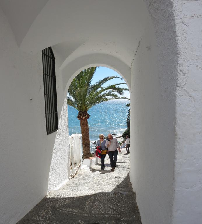 Apartamento Cala Bajo Нерха Экстерьер фото